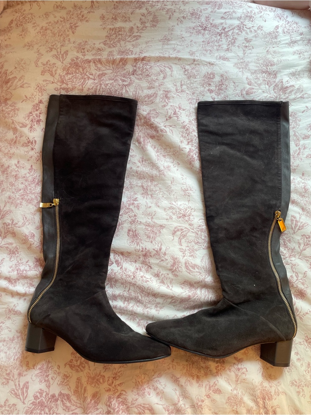 Stuart Weitzman Black Knee-High Suede Boots with Side Zip
